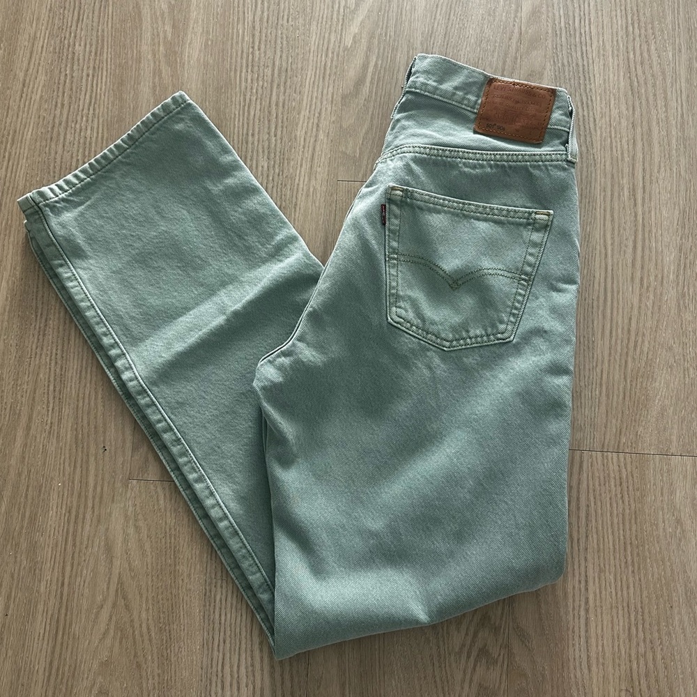 LEVI’s 501 90’s seafoam green size 28